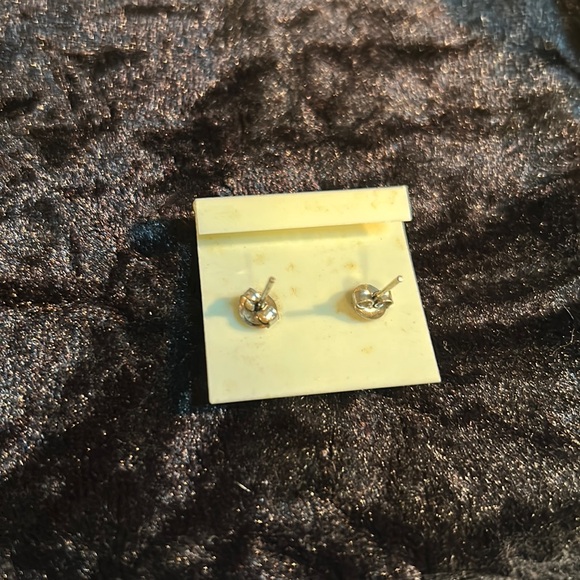 🍓DEADSTOCK VINTAGE MARY JANE STUD EARRINGS - Picture 2 of 2